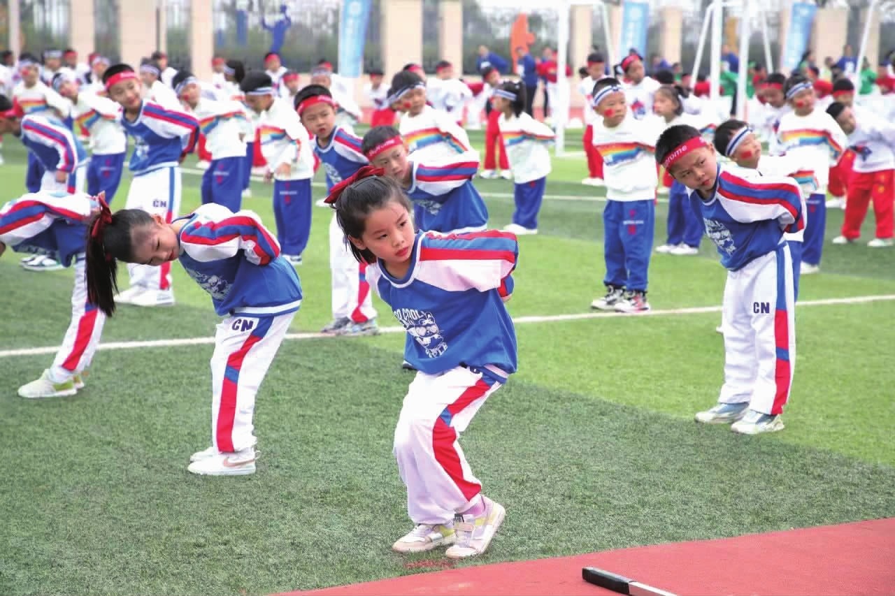 非法网站作弊细节：揭秘“视讯百家乐”中利用偏振镜片识别纸牌花纹的高科技手段。（非法平台作弊内幕：曝光视讯百家乐以偏振镜辨牌的高科技手法）