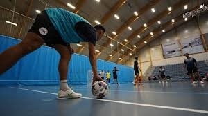 斯洛特：范戴克因病缺席今日比赛，布拉德利因小伤缺阵